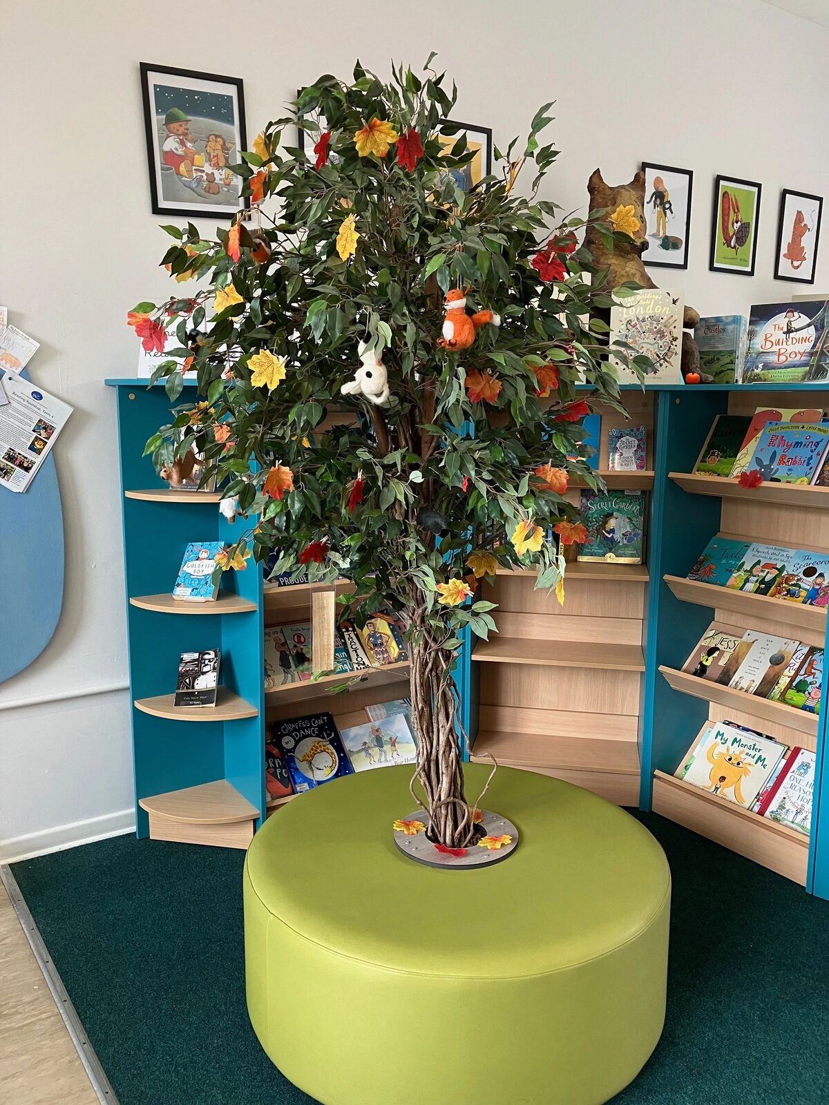 Autumn library display